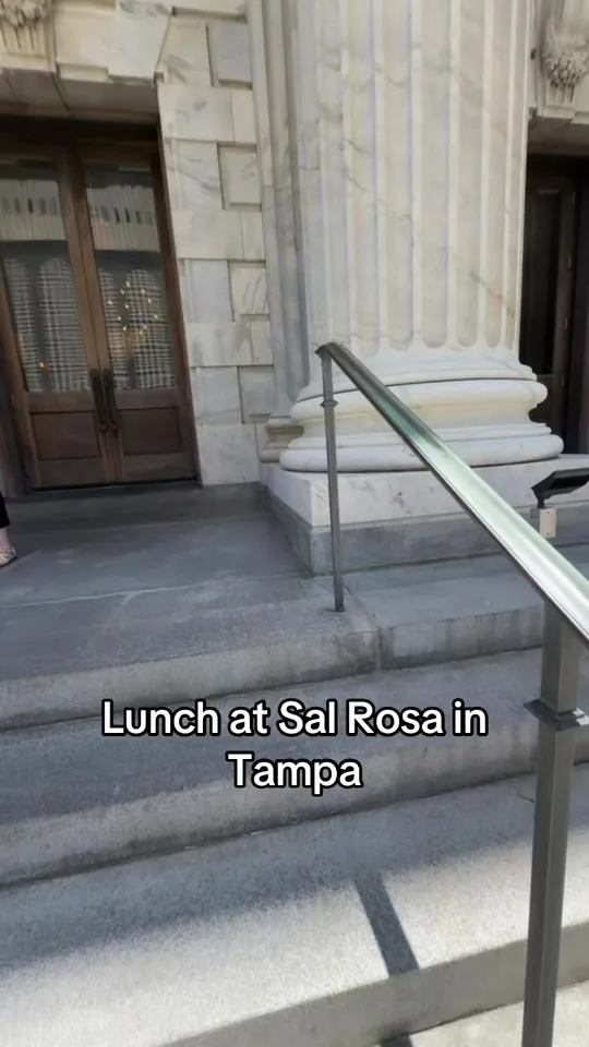 Video at Sal Rosa, Tampa