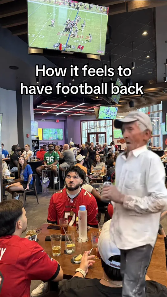 Video at Top Shelf Sports Lounge, Tampa