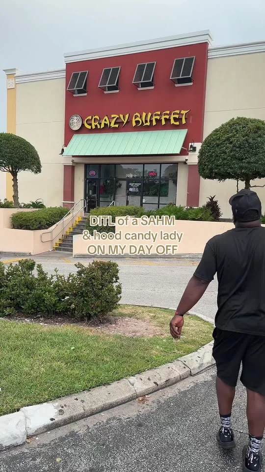 Video at Crazy Buffet & Grill, West Palm Beach