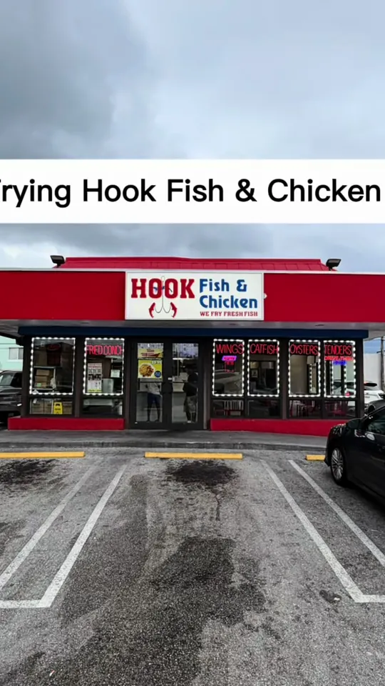Video at Hook Fish and Chicken, West Palm Beach