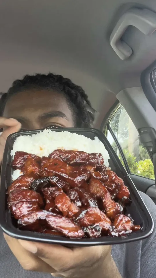 Video at Hot Wok Chinese Restaurant, West Palm Beach