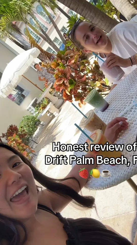 Smoothies at Smoothie Me Please, West Palm Beach – $9.99 on the menu