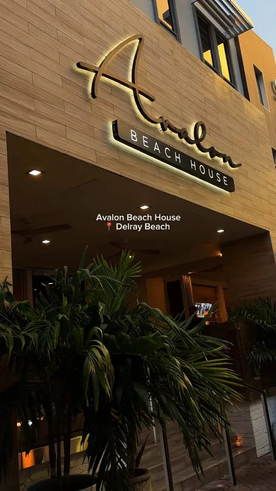 Video at Sourbon, West Palm Beach