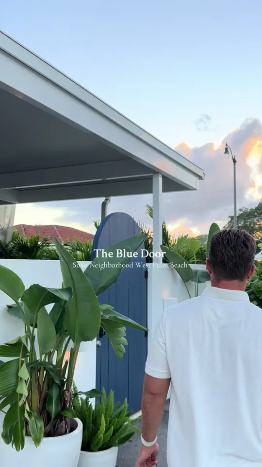 Video at The Blue Door, West Palm Beach