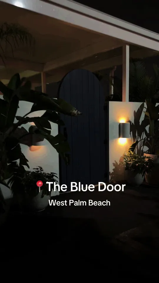 Video at The Blue Door, West Palm Beach